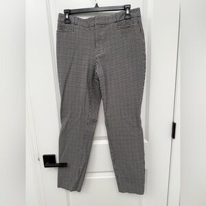 Banana Republic Black, Cream and Burgundy Checkered Skinny Pants